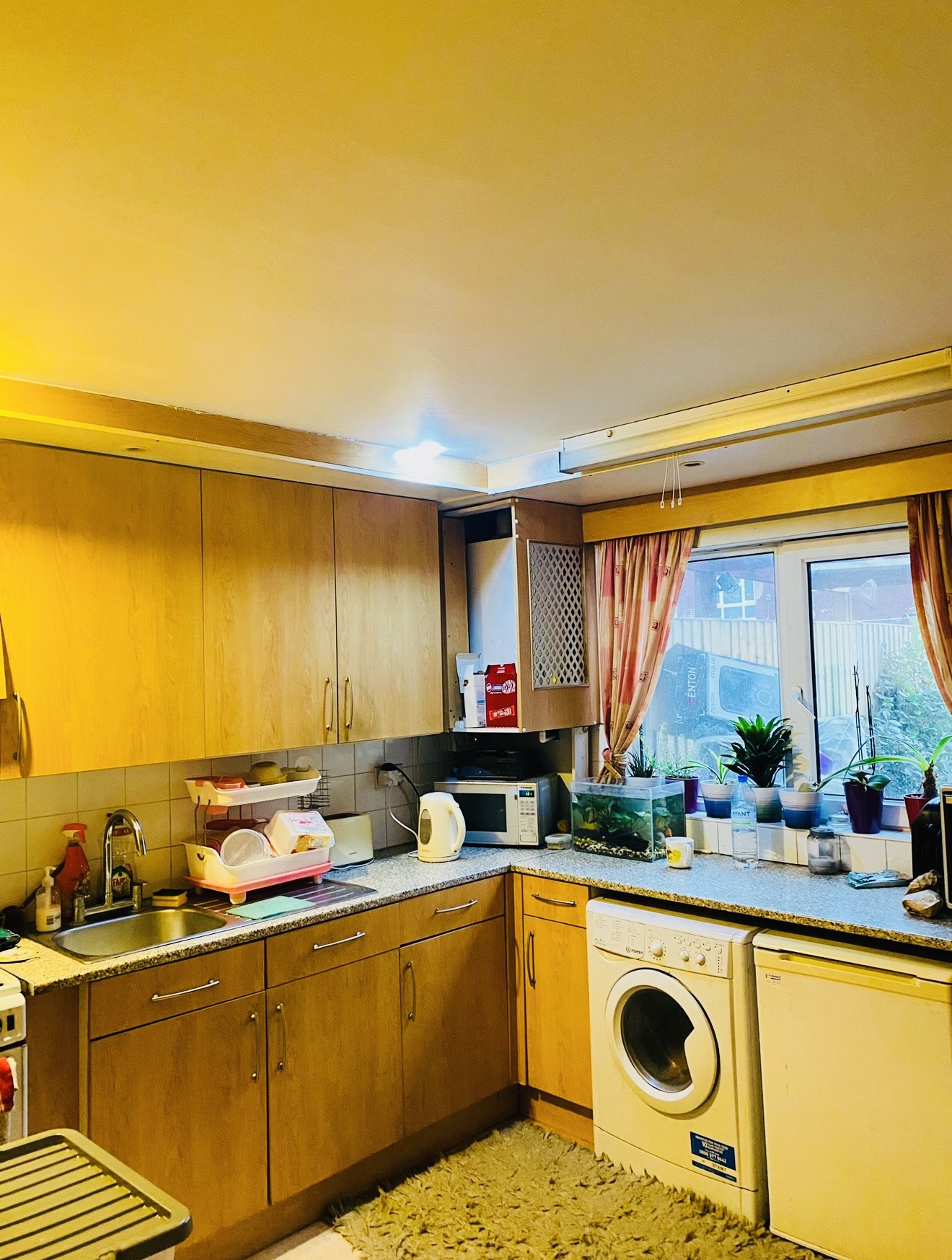 3 double bed 1 living room house for rent in Greenford, London — photo 5