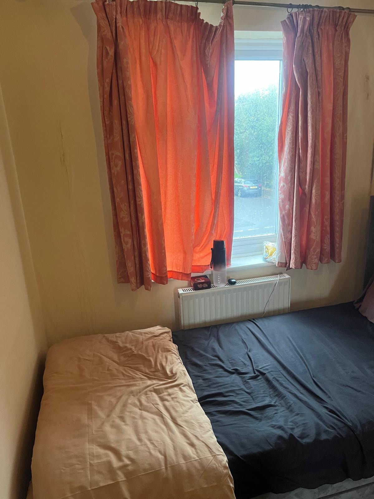 Single room to rent in Hayes, London — photo 4