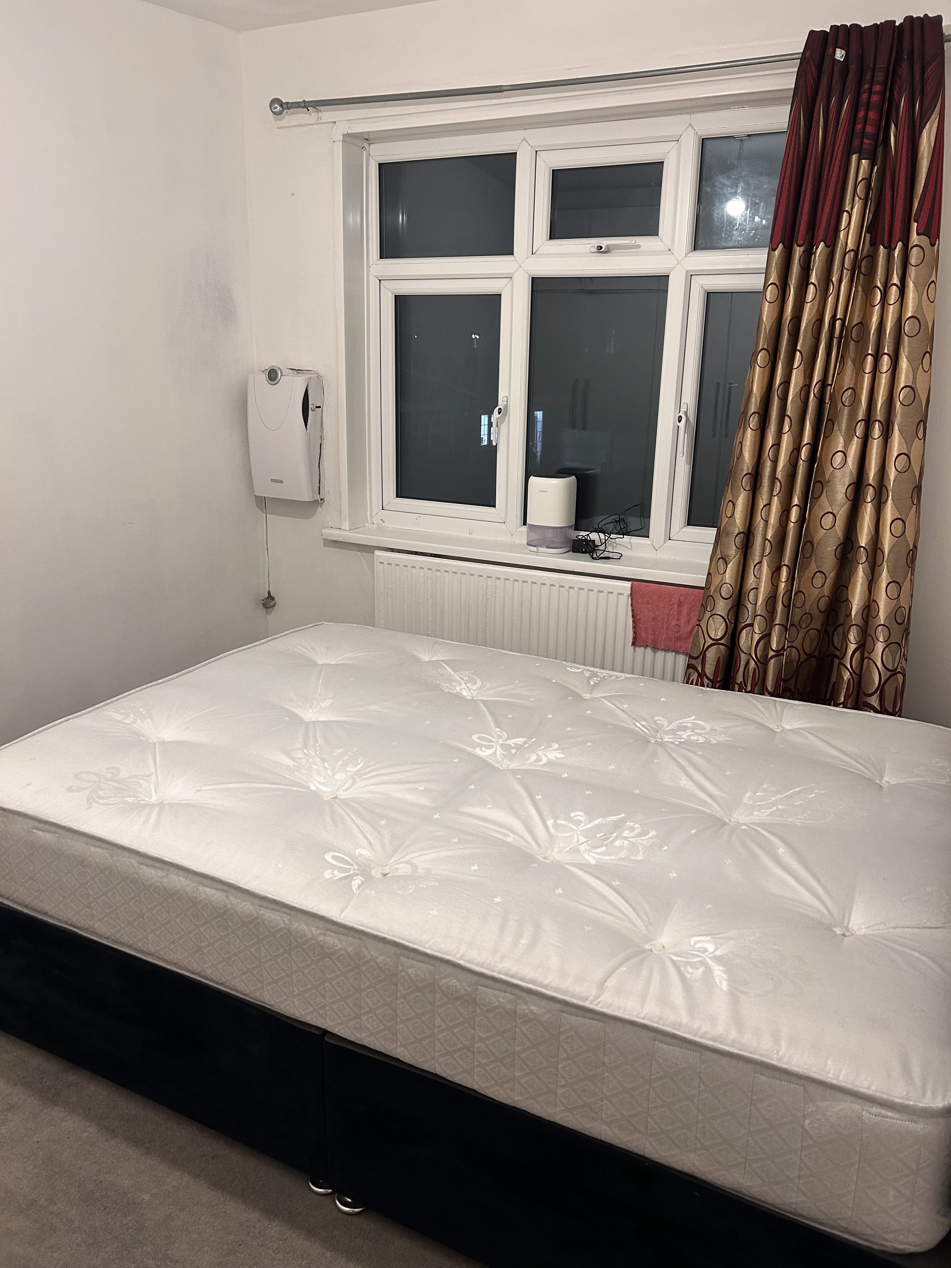 2 double bedrooms to rent in Hounslow, London — photo 1