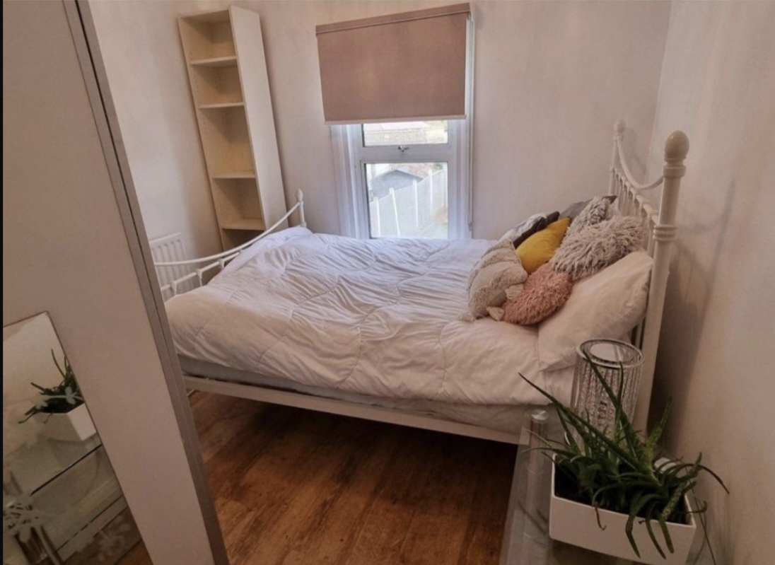 1 bedroom available Near west Drayton station to rent in London — photo 1