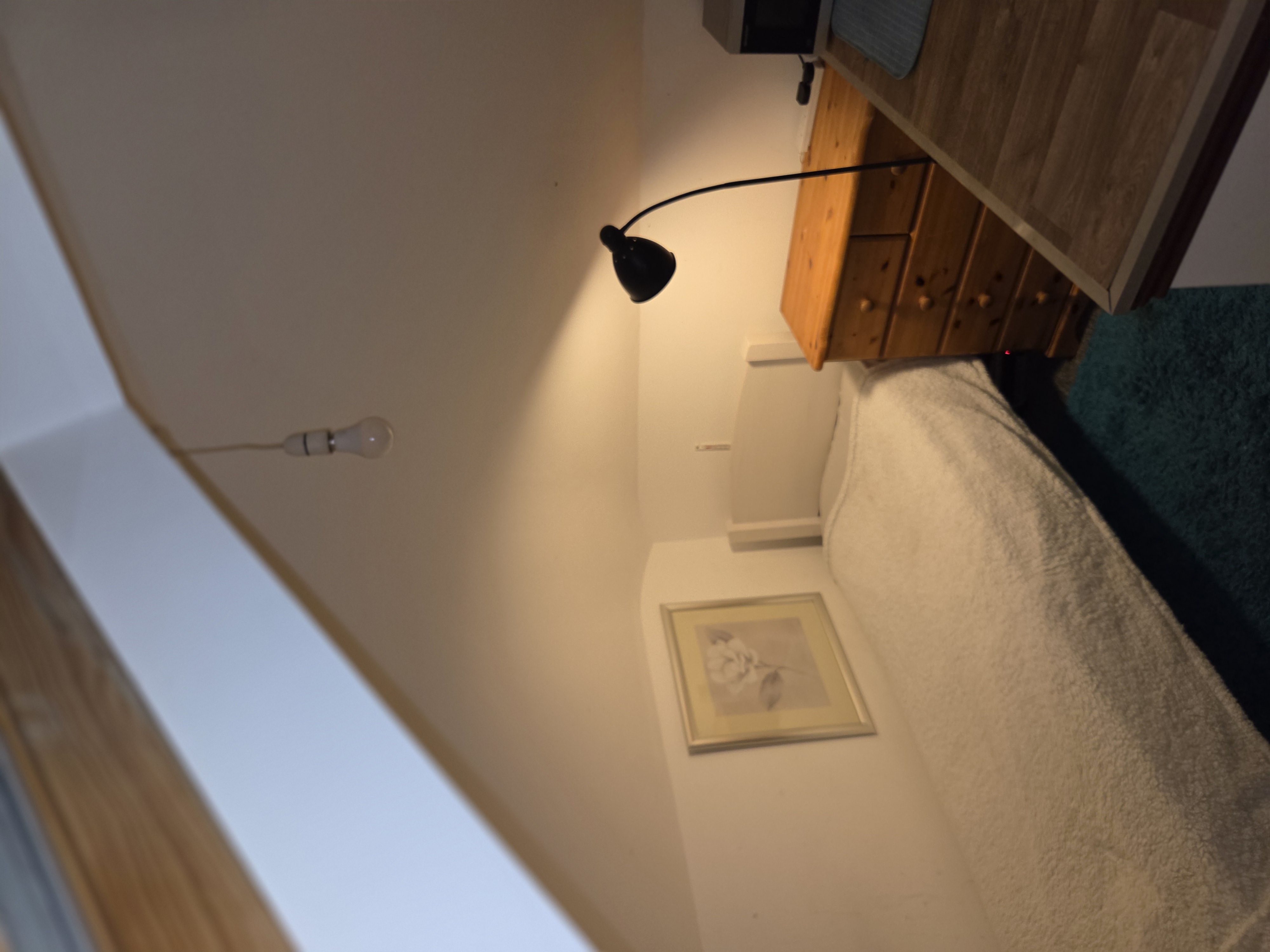 Attic room in West Drayton to rent in London — photo 3
