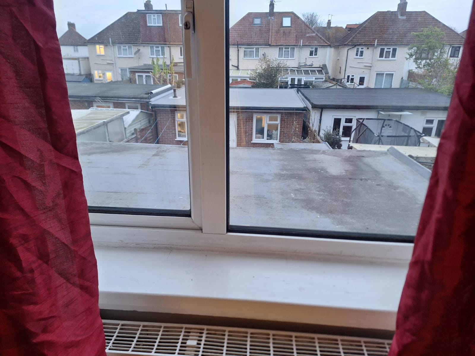 Clean double bedroom to rent in Hayes, London — photo 7
