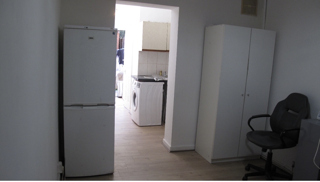 Studio flat to rent in London — photo 6