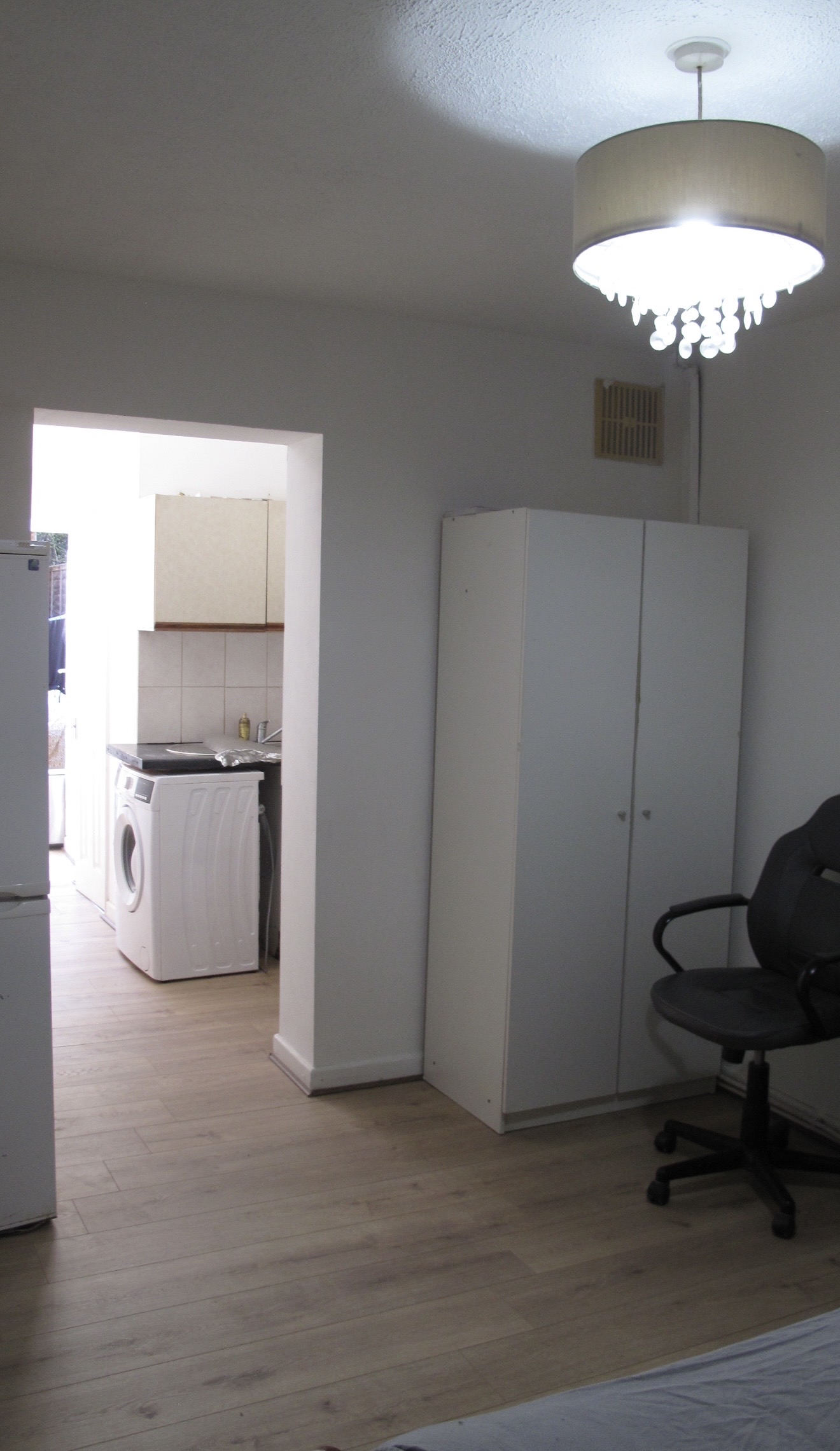 Studio flat to rent in London — photo 9