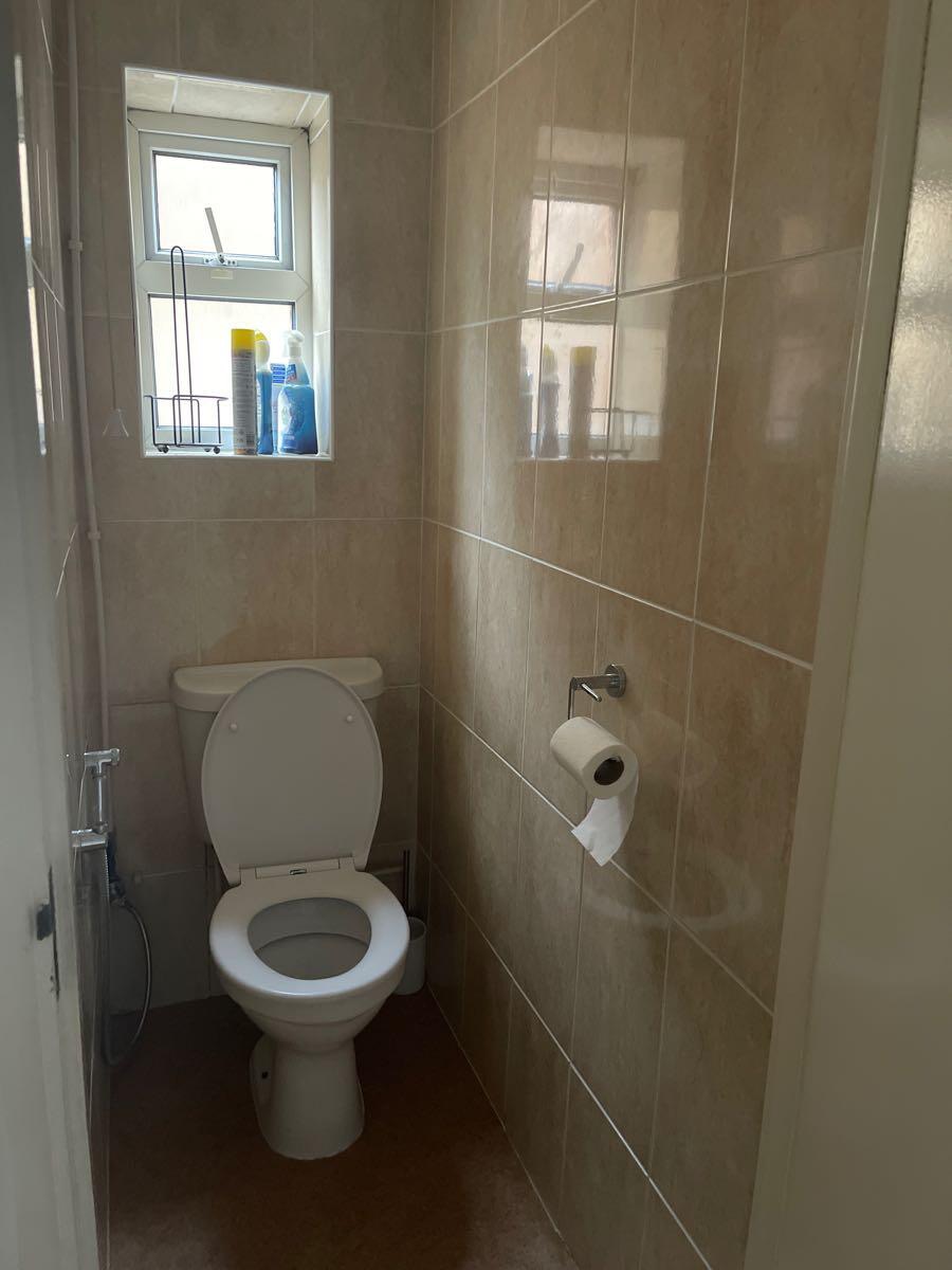 Double Bedroom for rent in Uxbridge, London — photo 7