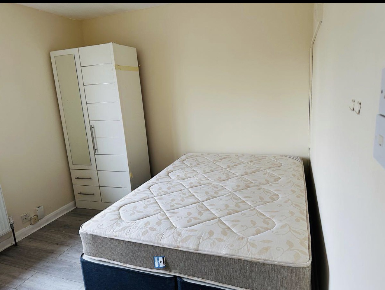 Room for rent in Hillingdon, London — photo 1