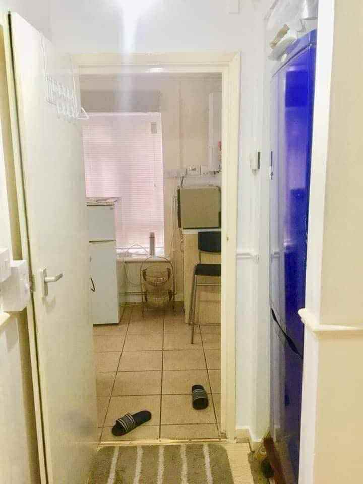 2 Bedroom Ground Floor Council Property for swap in Hove, London — photo 13