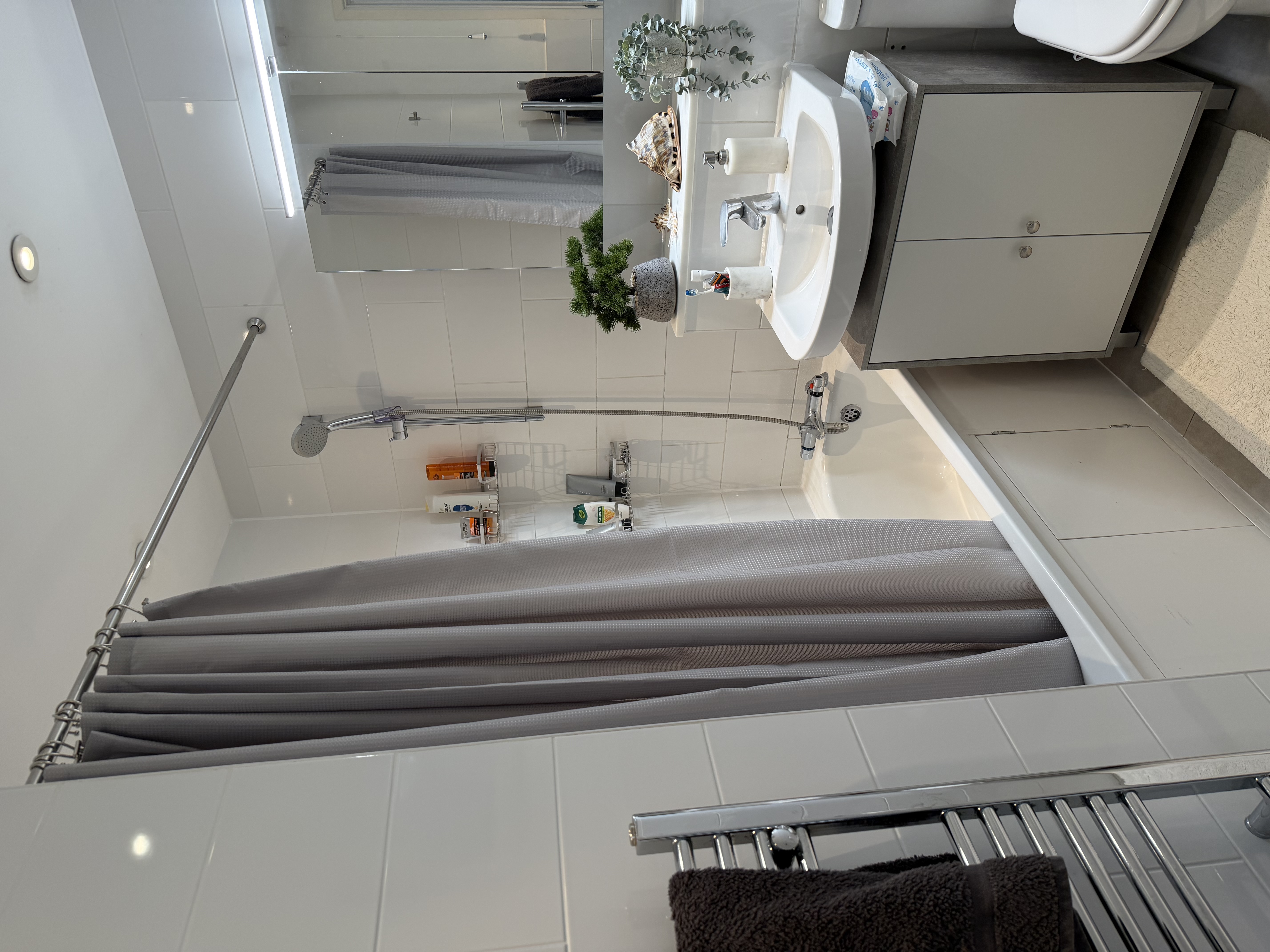 Colliers Wood to rent in London — photo 12