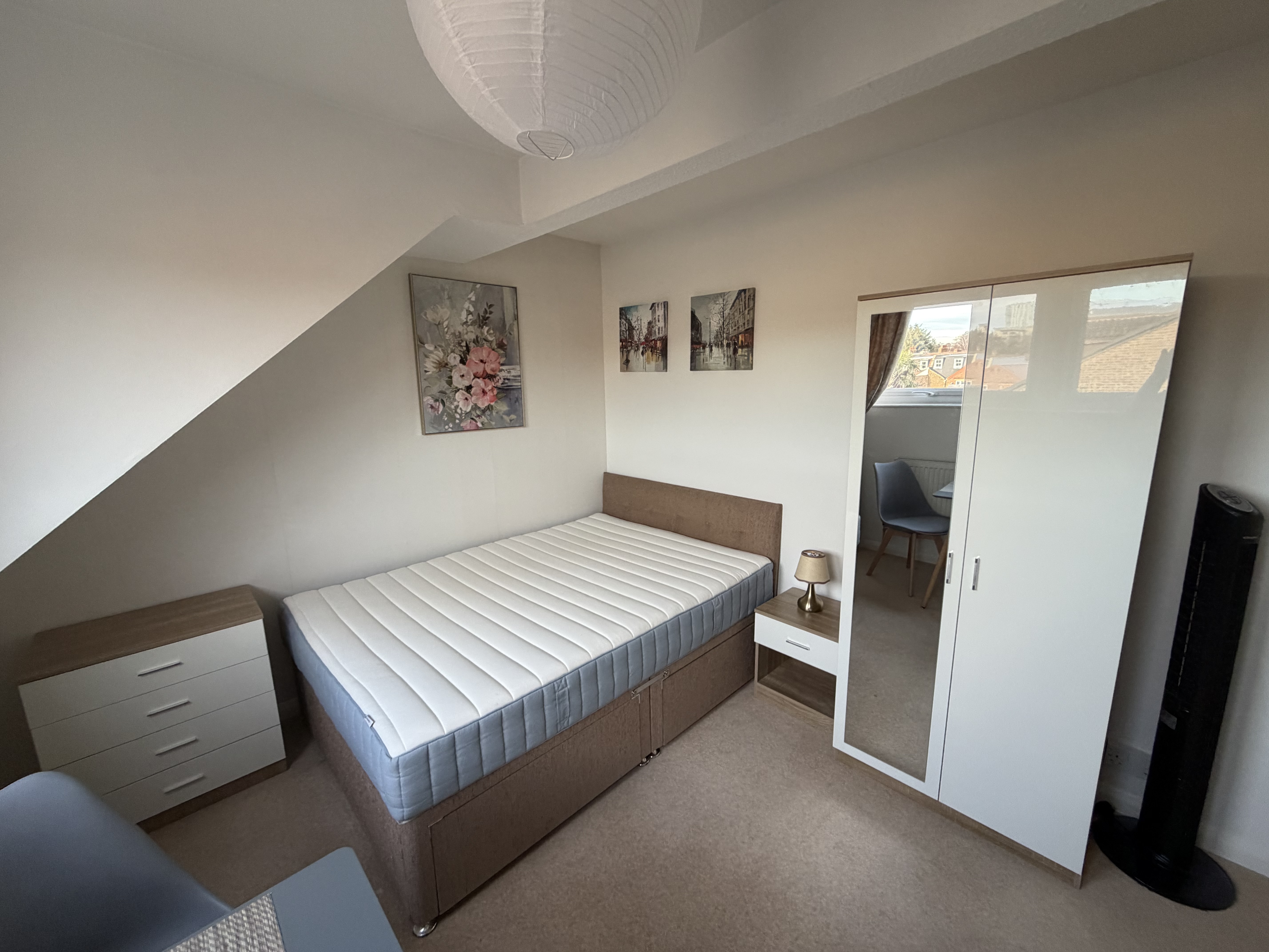 Colliers Wood to rent in London — photo 3