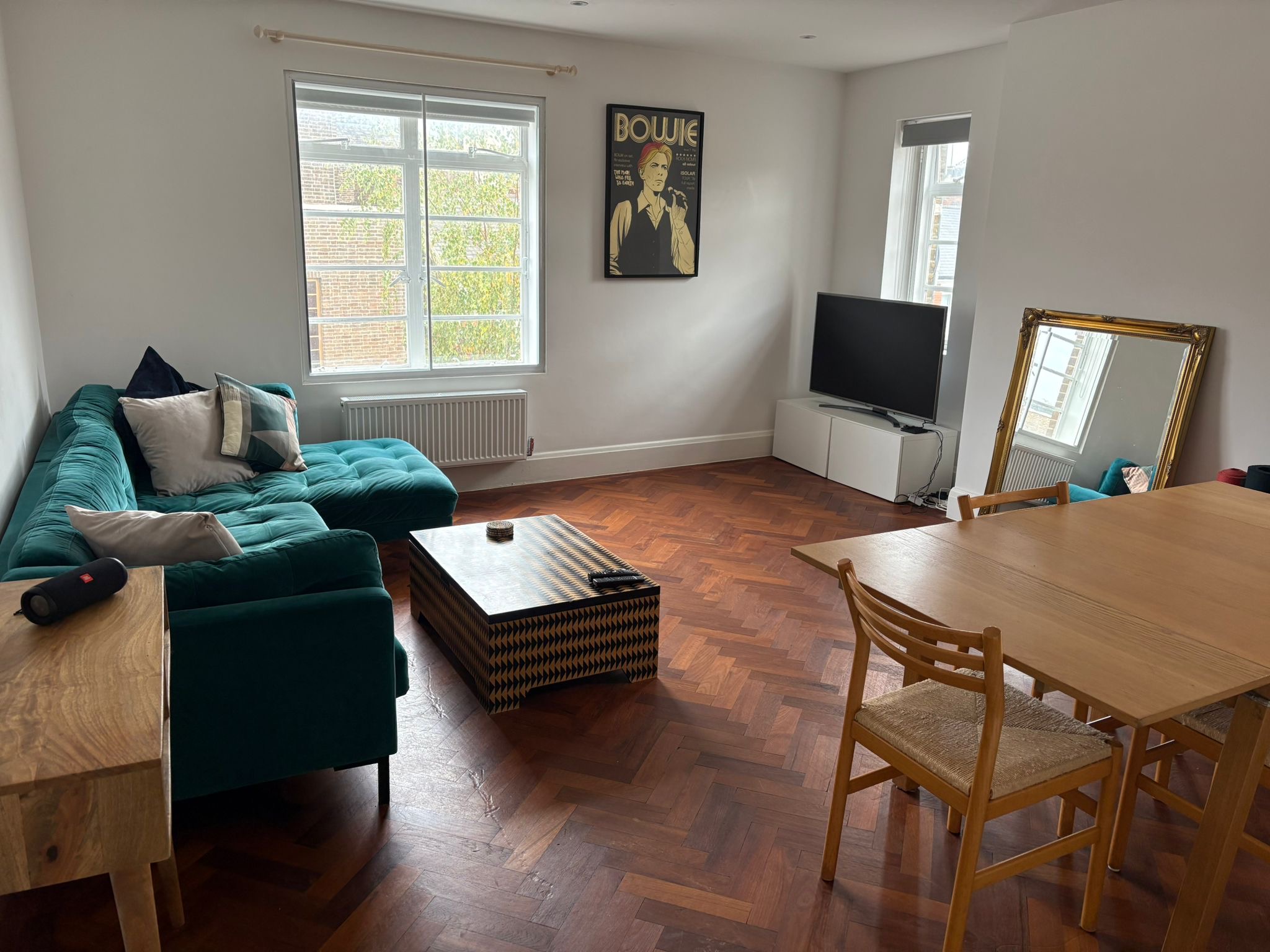 Bright, and spacious one-bedroom flat in Crouch End to rent in London — photo 1